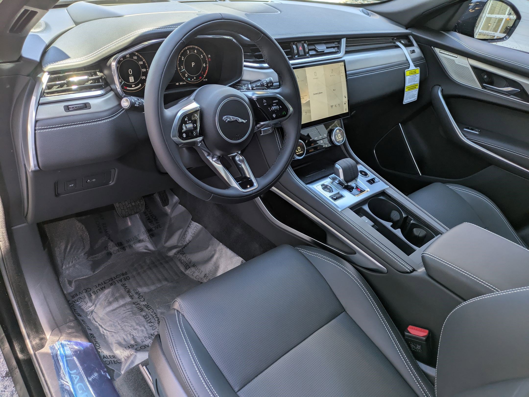 2026 Jaguar F-PACE P250 R-Dynamic S photo 10