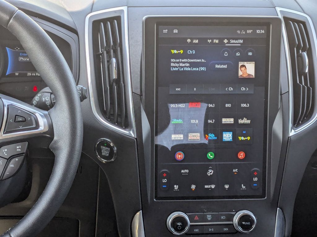 2024 Ford Edge Titanium photo 15