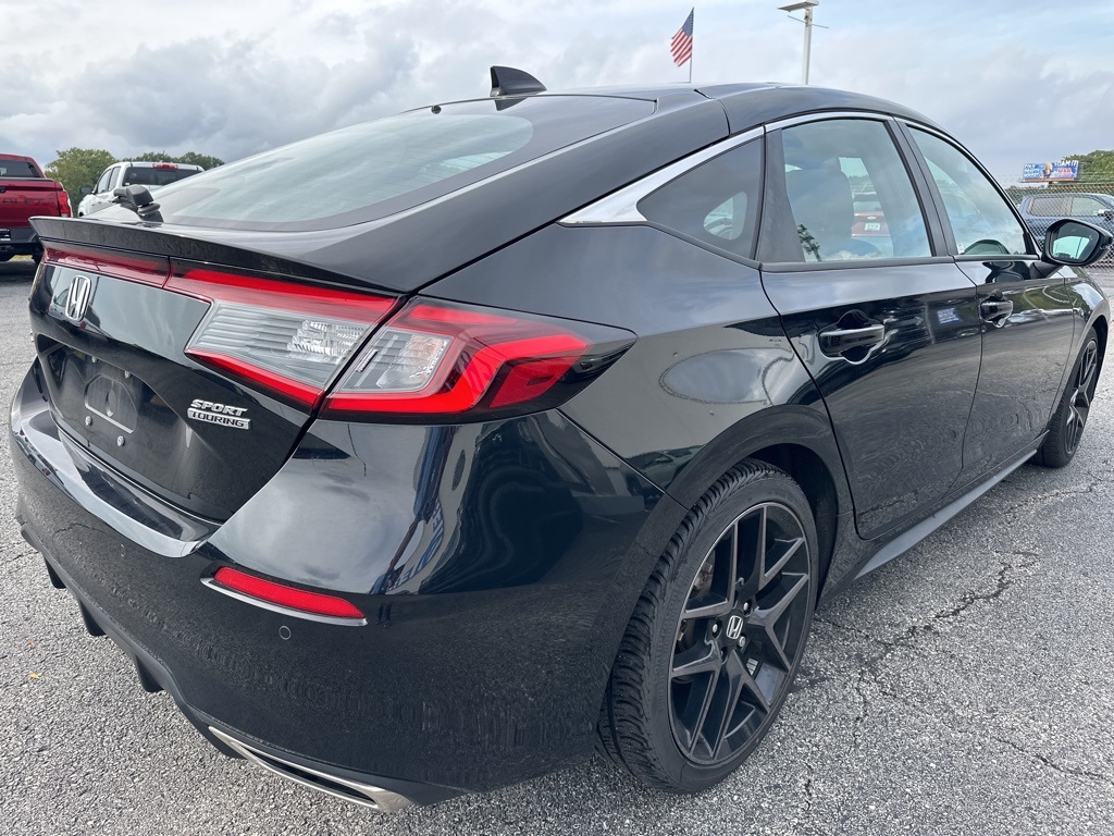 2024 Honda Civic Hatchback Sport Touring photo 9