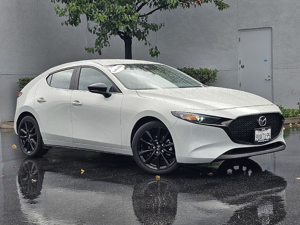 2025 Mazda Mazda3 2.5 Select Sport photo 2