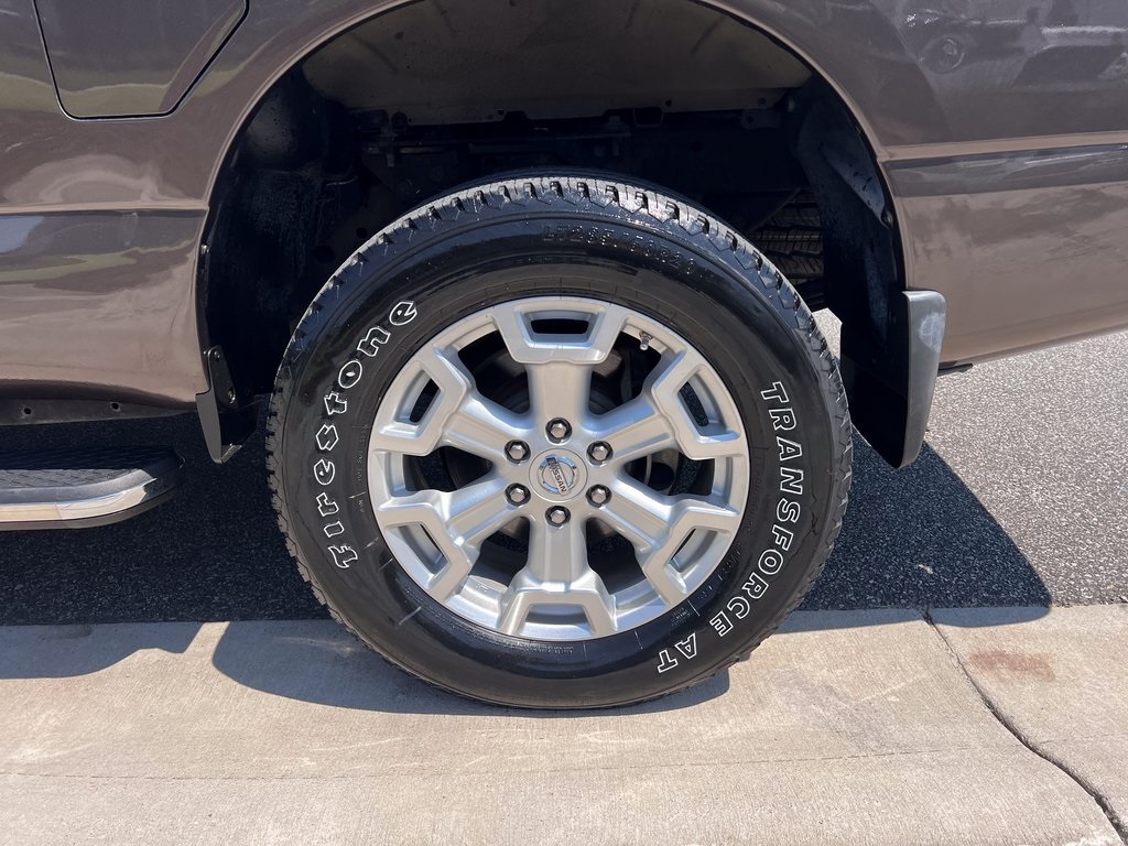 2019 Nissan Titan Crew Cab SV photo 15