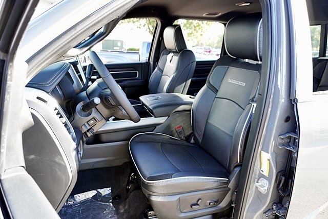 New 2026 Ceramic Gray Clear-Coat Exterior Paint RAM Laramie image 24