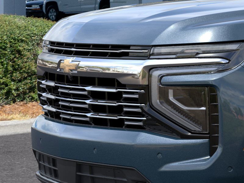 2025 Chevrolet Suburban Premier photo 13