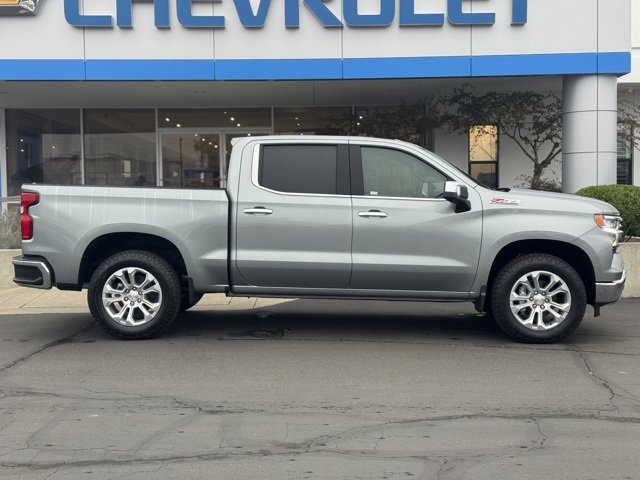 2026 Chevrolet Silverado 1500 LTZ photo 4