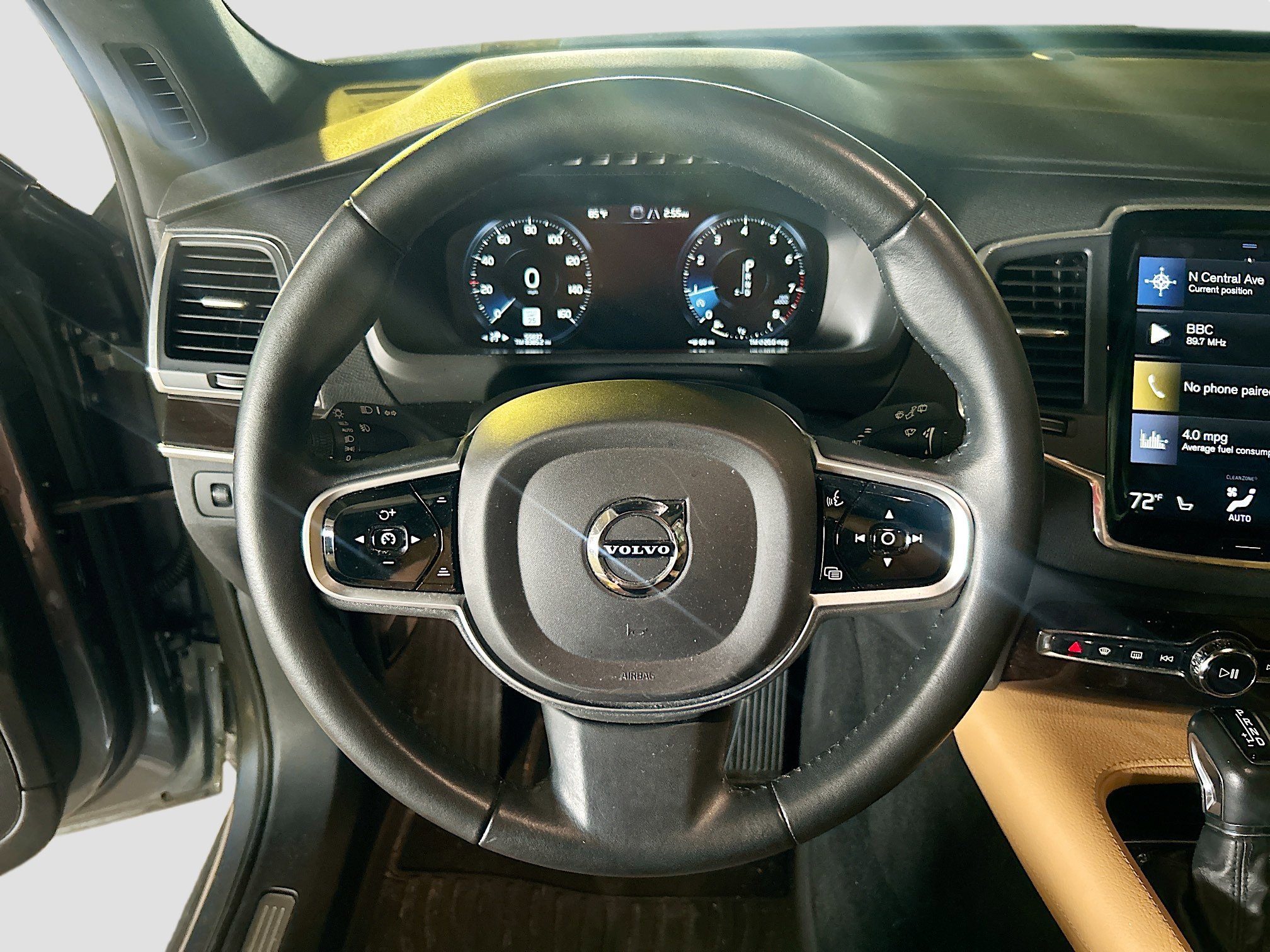 2019 Volvo XC90 Momentum AWD photo 27