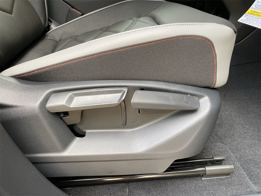 2025 Volkswagen Atlas Peak Edition SE photo 46