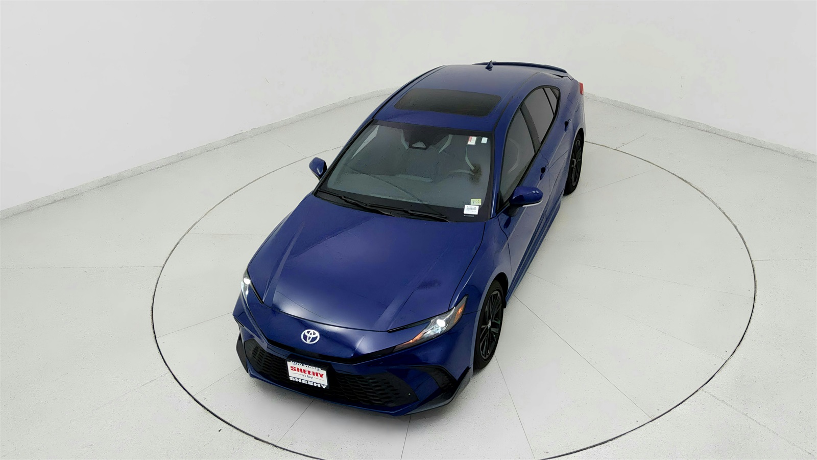 2025 Toyota Camry SE photo 14