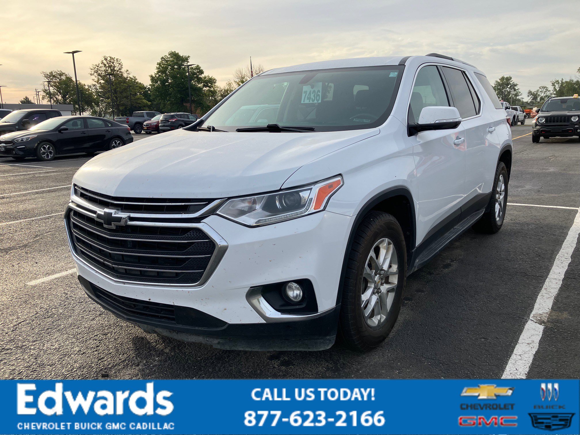 2018 Chevrolet Traverse Cloth photo 2