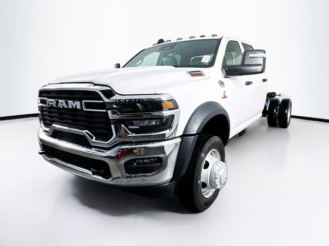 2025 Ram 5500 Tradesman photo 3