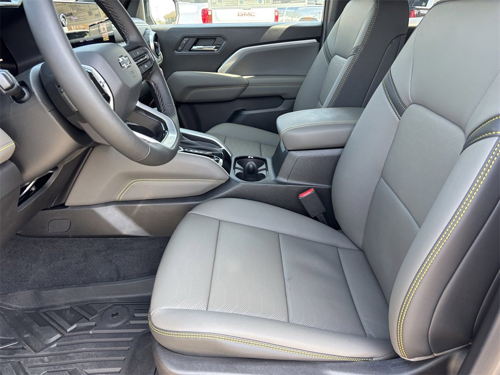 2026 Chevrolet Colorado ZR2 photo 12