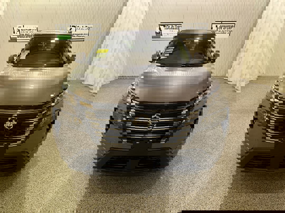 2026 Nissan Rogue SV photo 2