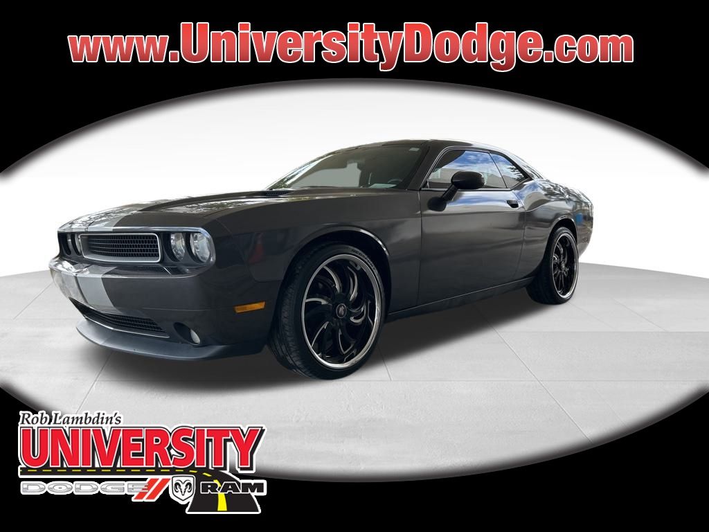 2014 Dodge Challenger SXT's photo