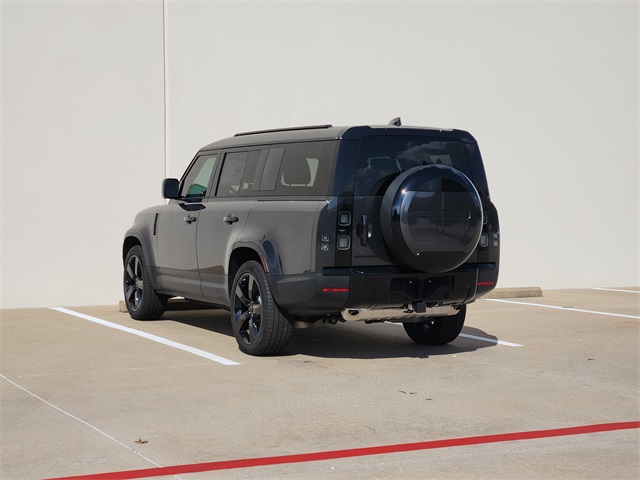 2026 Land Rover Defender 130 S photo 3