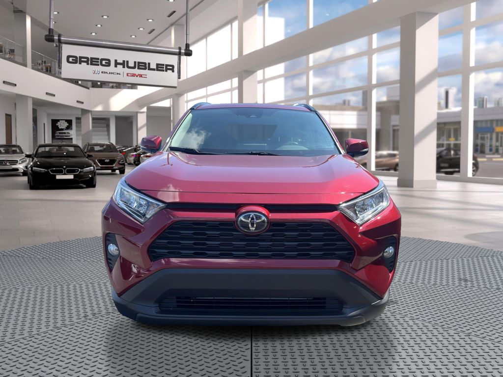 2021 Toyota RAV4 XLE Premium photo 2