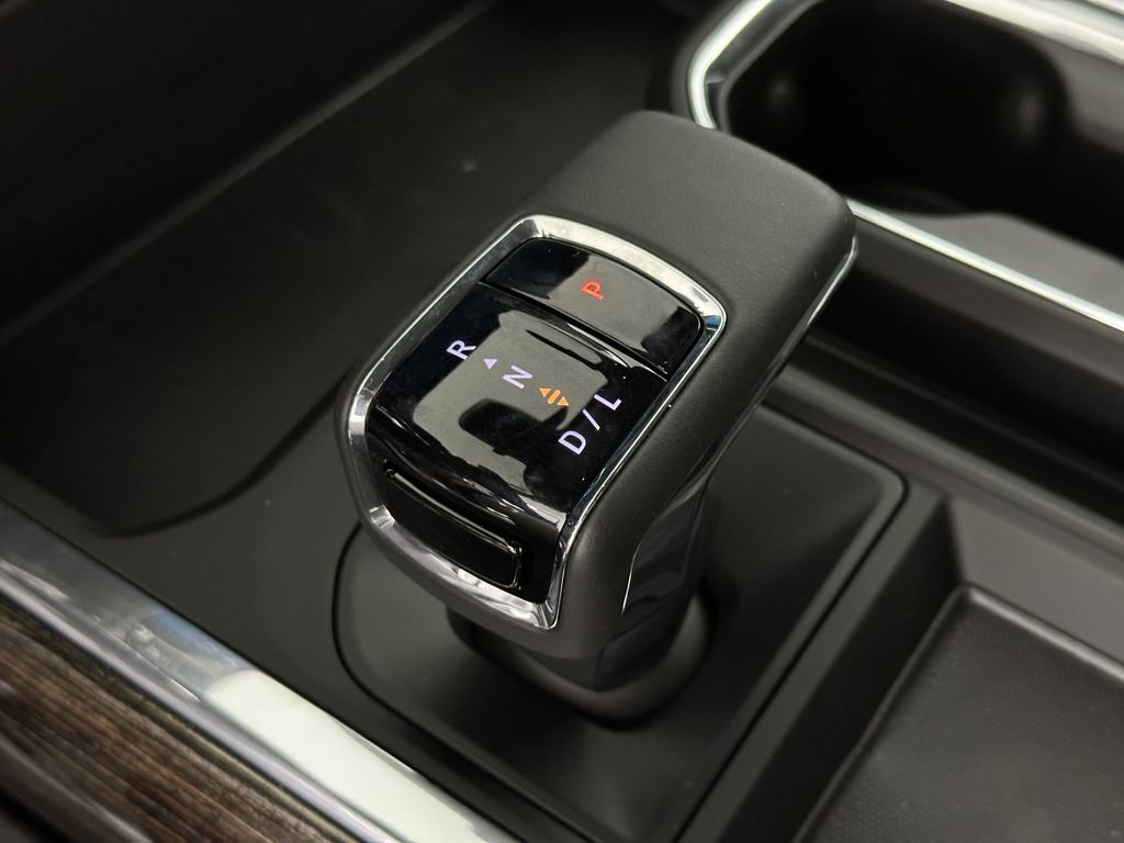 2025 Gmc Sierra Elevation photo 31