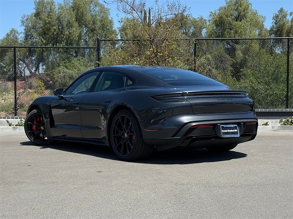 2025 Porsche Taycan GTS photo 3