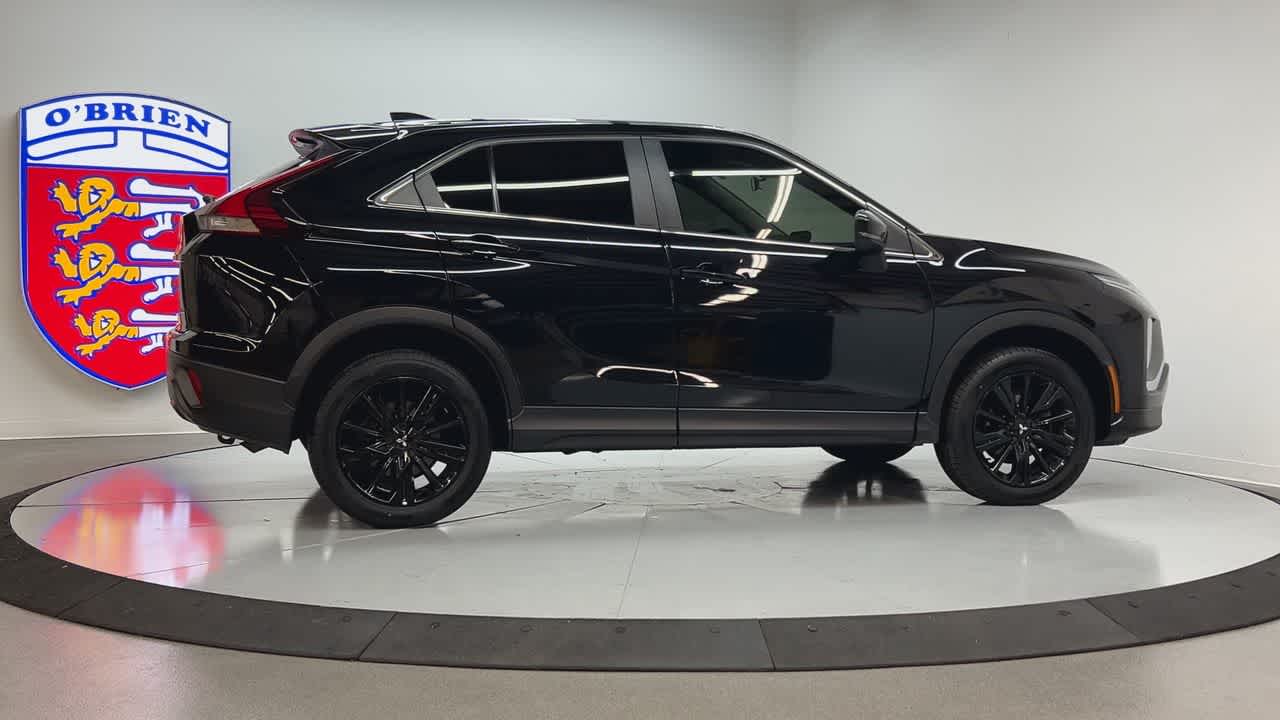 2023 Mitsubishi Eclipse Cross LE Ralliart photo 4