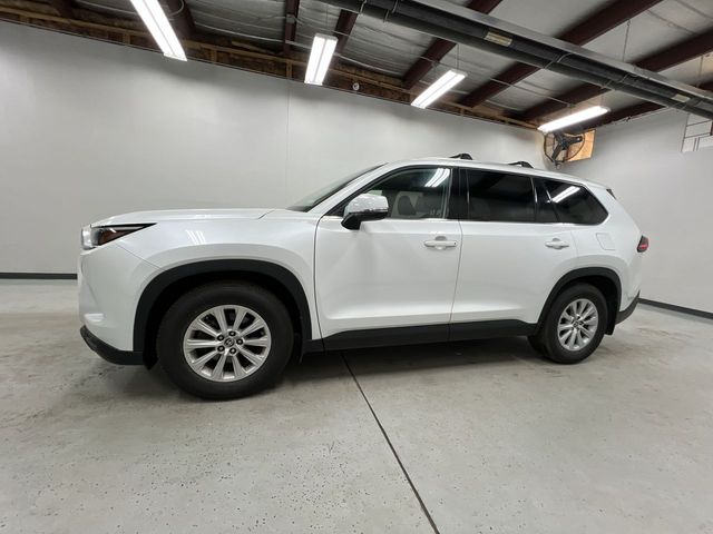 2024 Toyota Grand Highlander XLE AWD photo 3