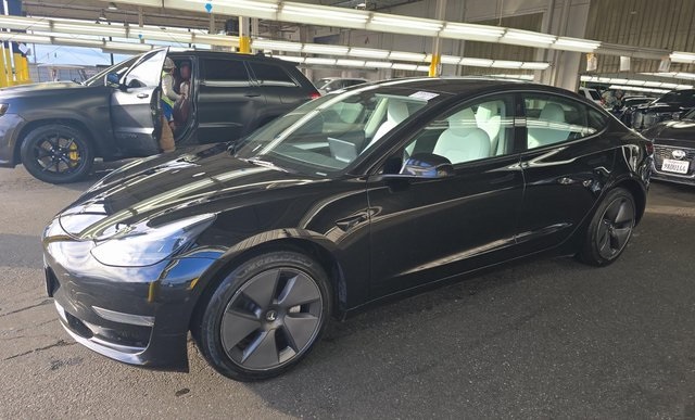 2023 Tesla Model 3 Base's photo