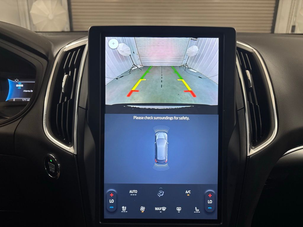 2024 Ford Edge Titanium photo 21