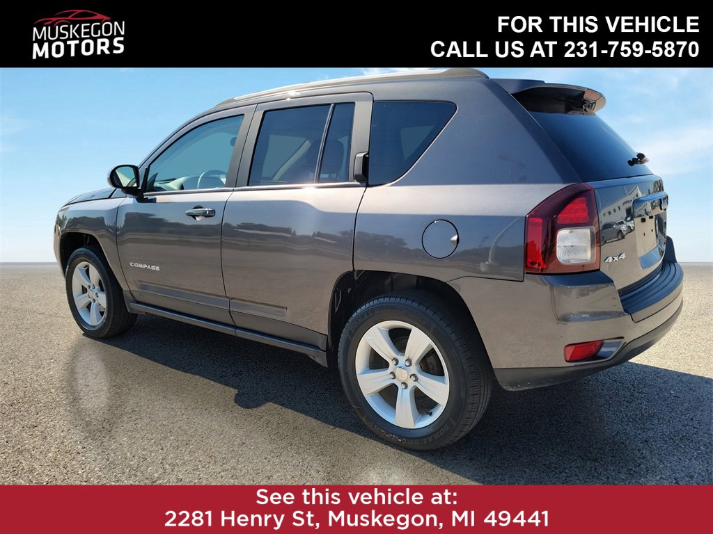 2017 Jeep Compass Latitude photo 4