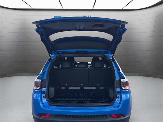 2025 Jeep Compass Latitude photo 19