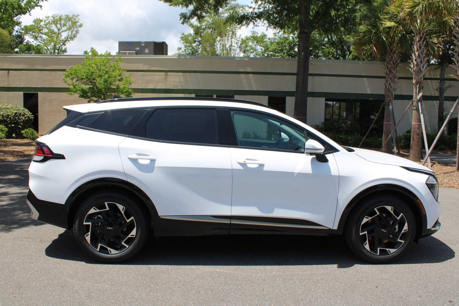 2024 Kia Sportage photo 4