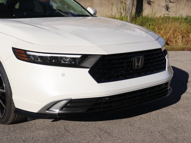 2025 Honda Accord Hybrid Touring photo 3