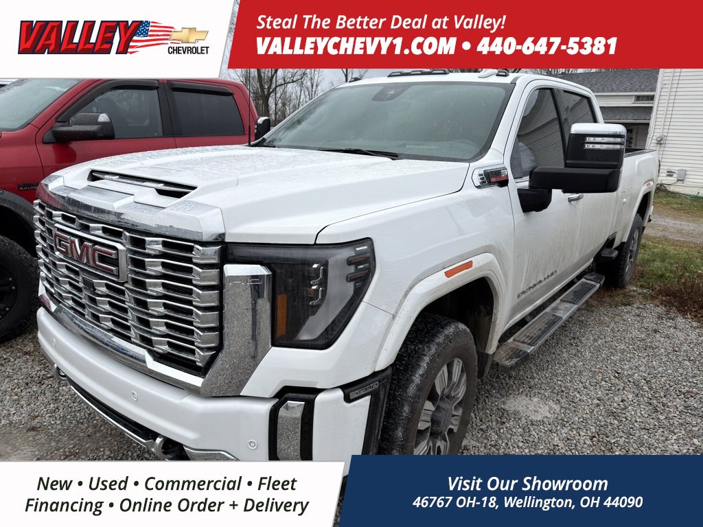 2025 GMC Sierra 3500HD Denali's photo