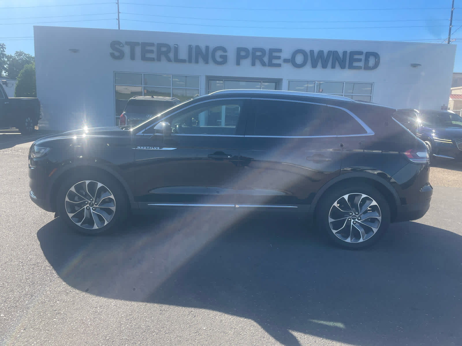 2021 Lincoln Nautilus Reserve's photo