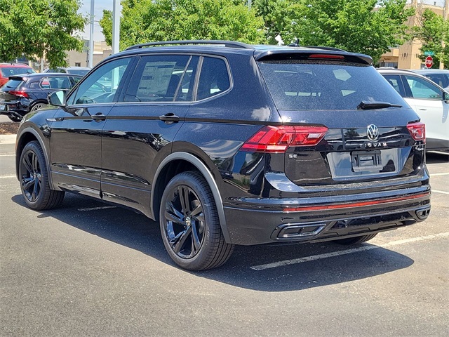 2024 Volkswagen Tiguan SE R-Line Black photo 3