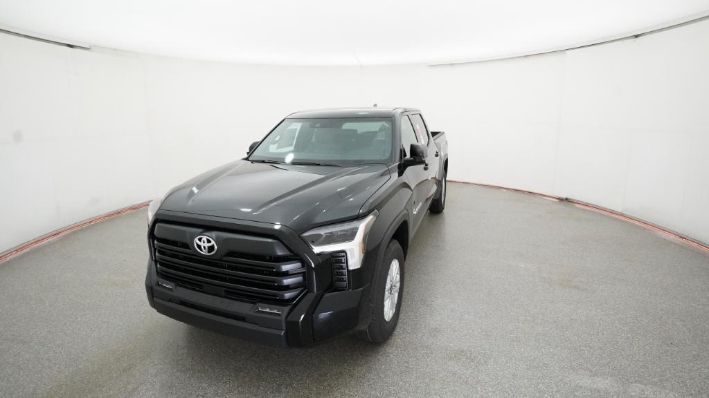 2026 Toyota Tundra SR5 CrewMax photo 5