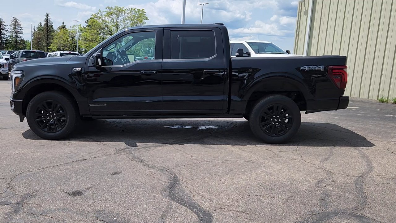 2025 Ford F-150 Platinum photo 2