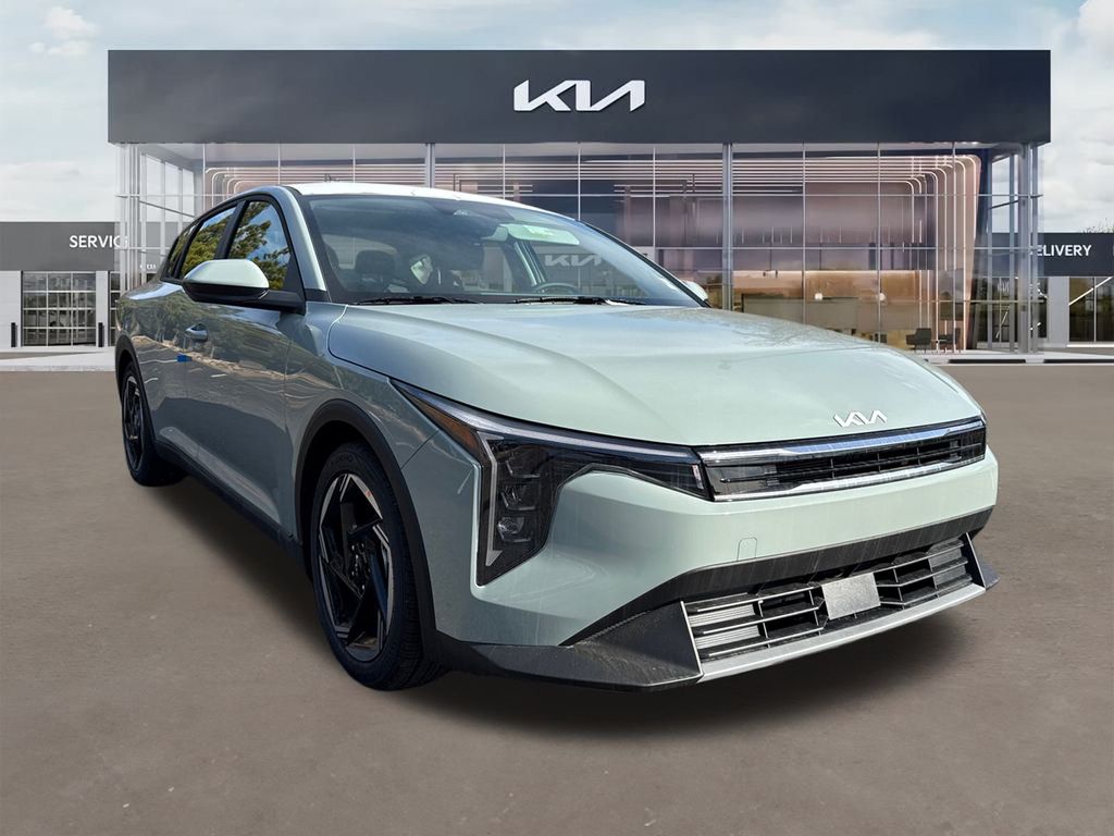 2025 Kia K4 EX's photo