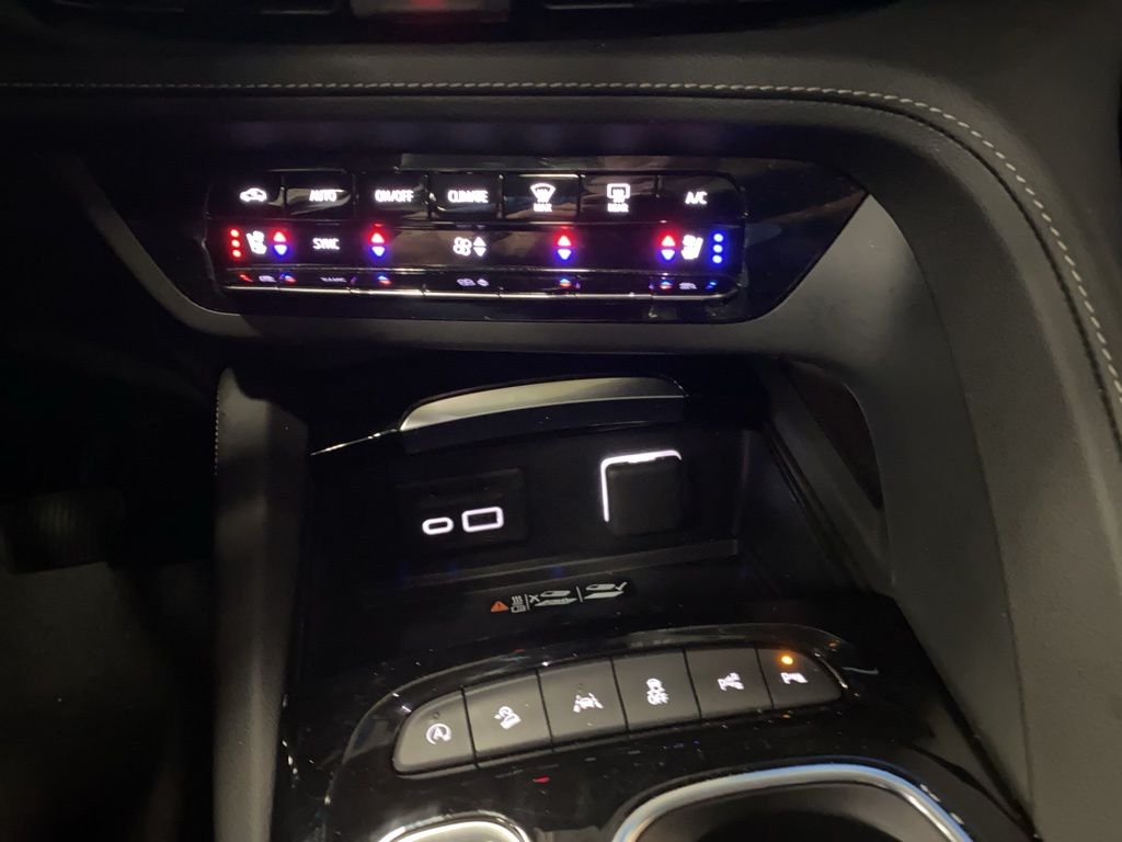 2023 Buick Envision Avenir photo 3