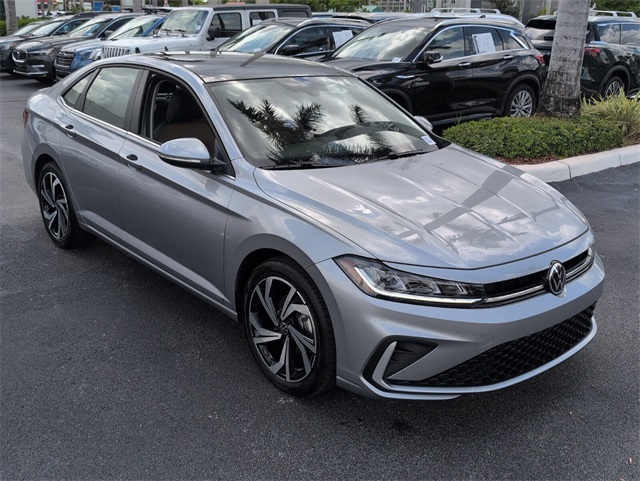 2025 Volkswagen Jetta 1.5T SEL photo 2