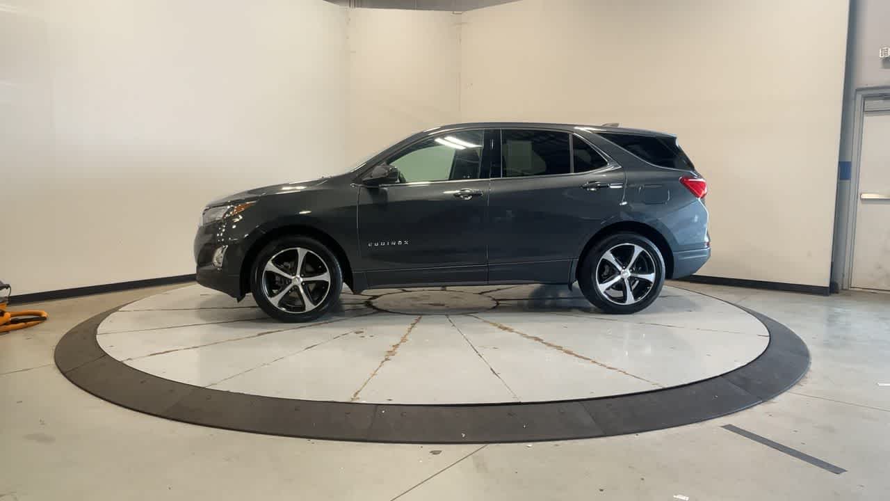 2020 Chevrolet Equinox LT photo 2