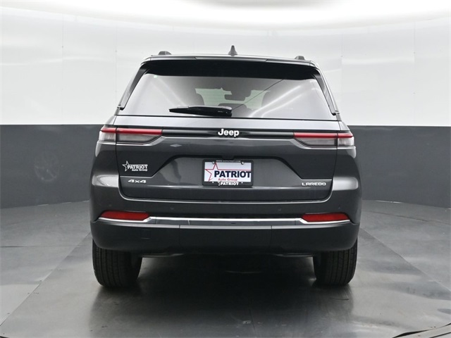 2025 Jeep Grand Cherokee Laredo X photo 3