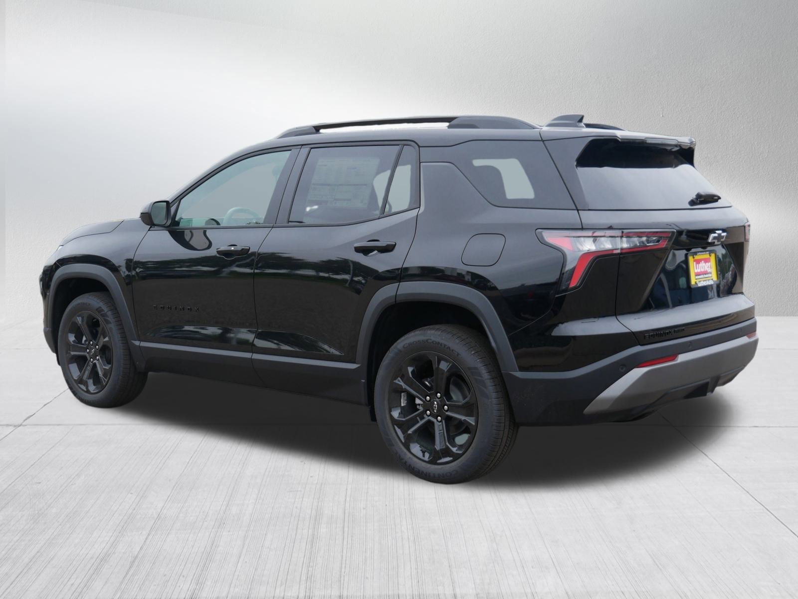 2026 Chevrolet Equinox LT photo 2