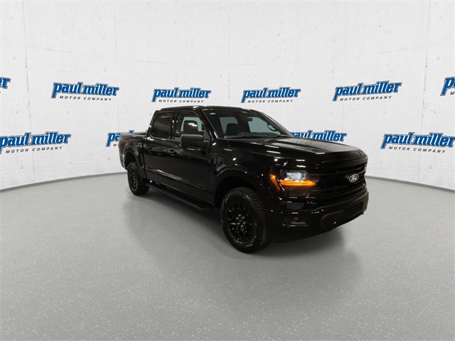 2025 Ford F-150 XLT photo 2