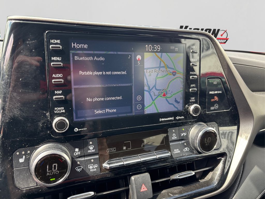 2022 Toyota Highlander XLE photo 31