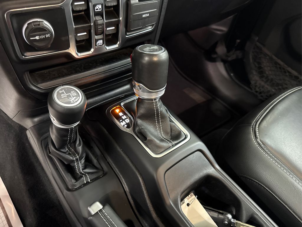 2022 Jeep Wrangler Unlimited Sahara 4xe photo 35
