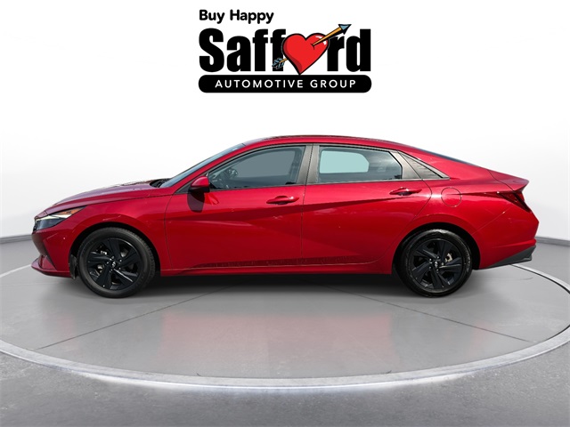 2023 Hyundai Elantra SEL photo 5