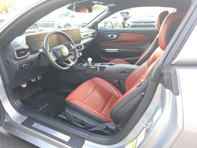 2024 Ford Mustang GT Premium photo 13