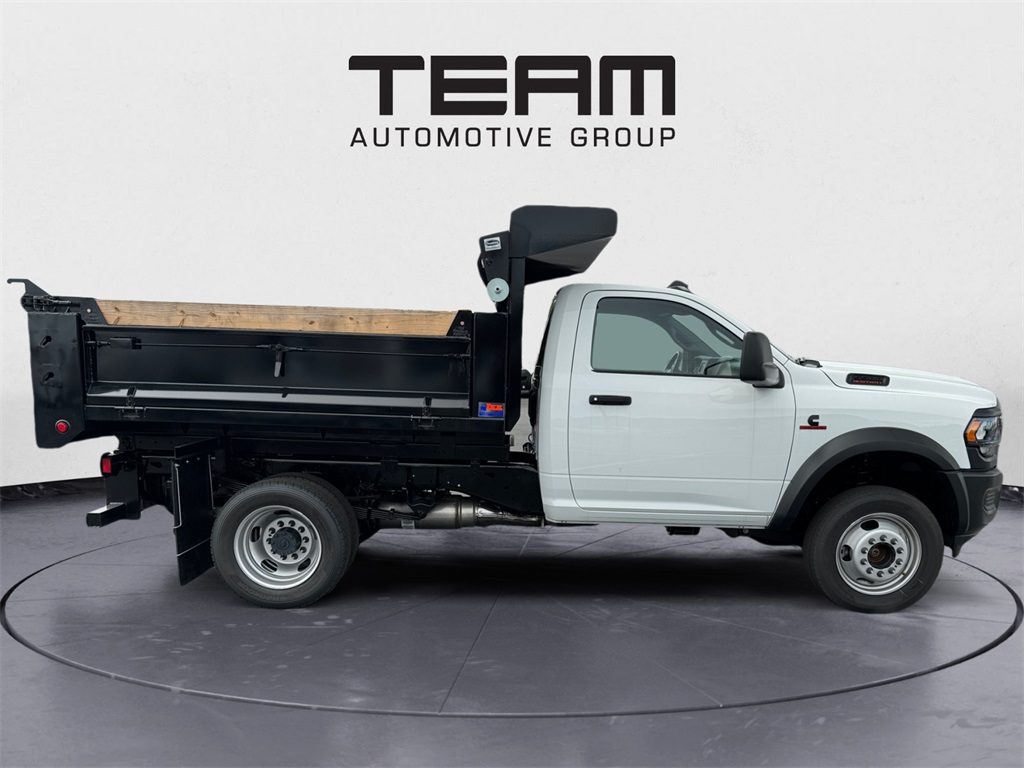 2024 Ram 5500 Tradesman photo 4