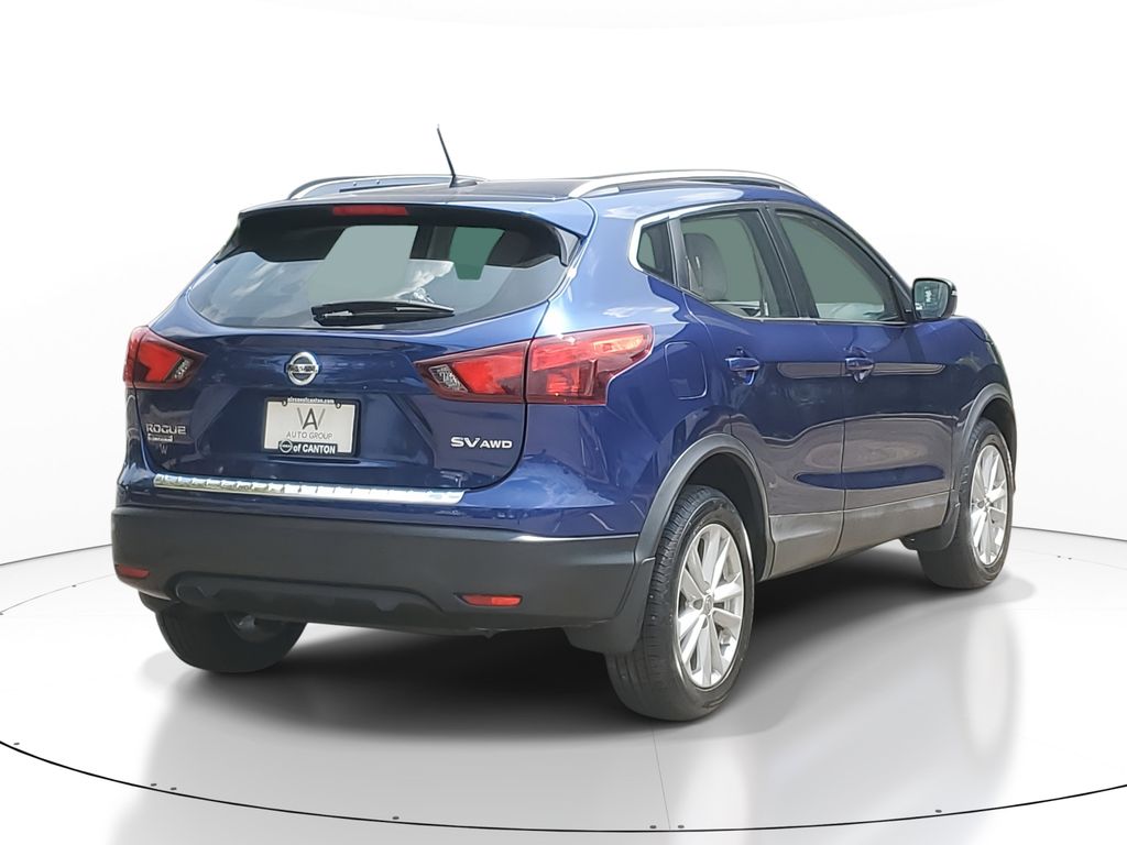 2018 Nissan Rogue Sport SV photo 4