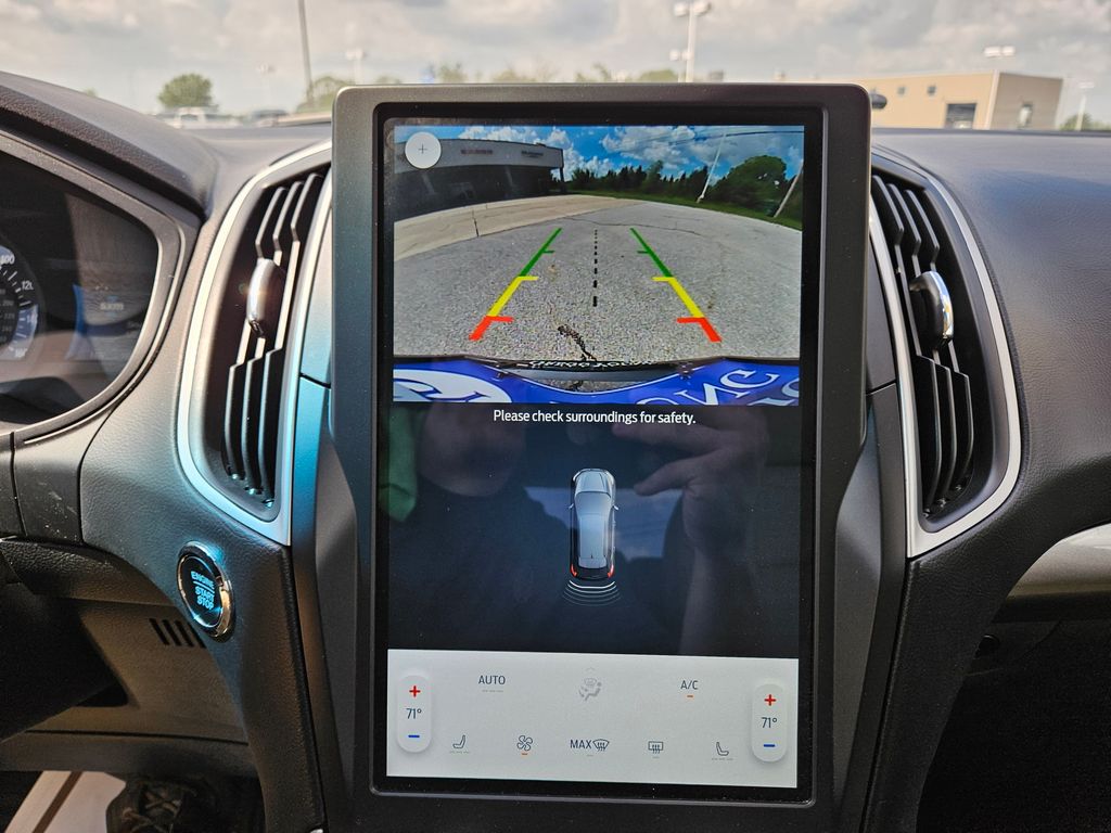 2024 Ford Edge SEL photo 33