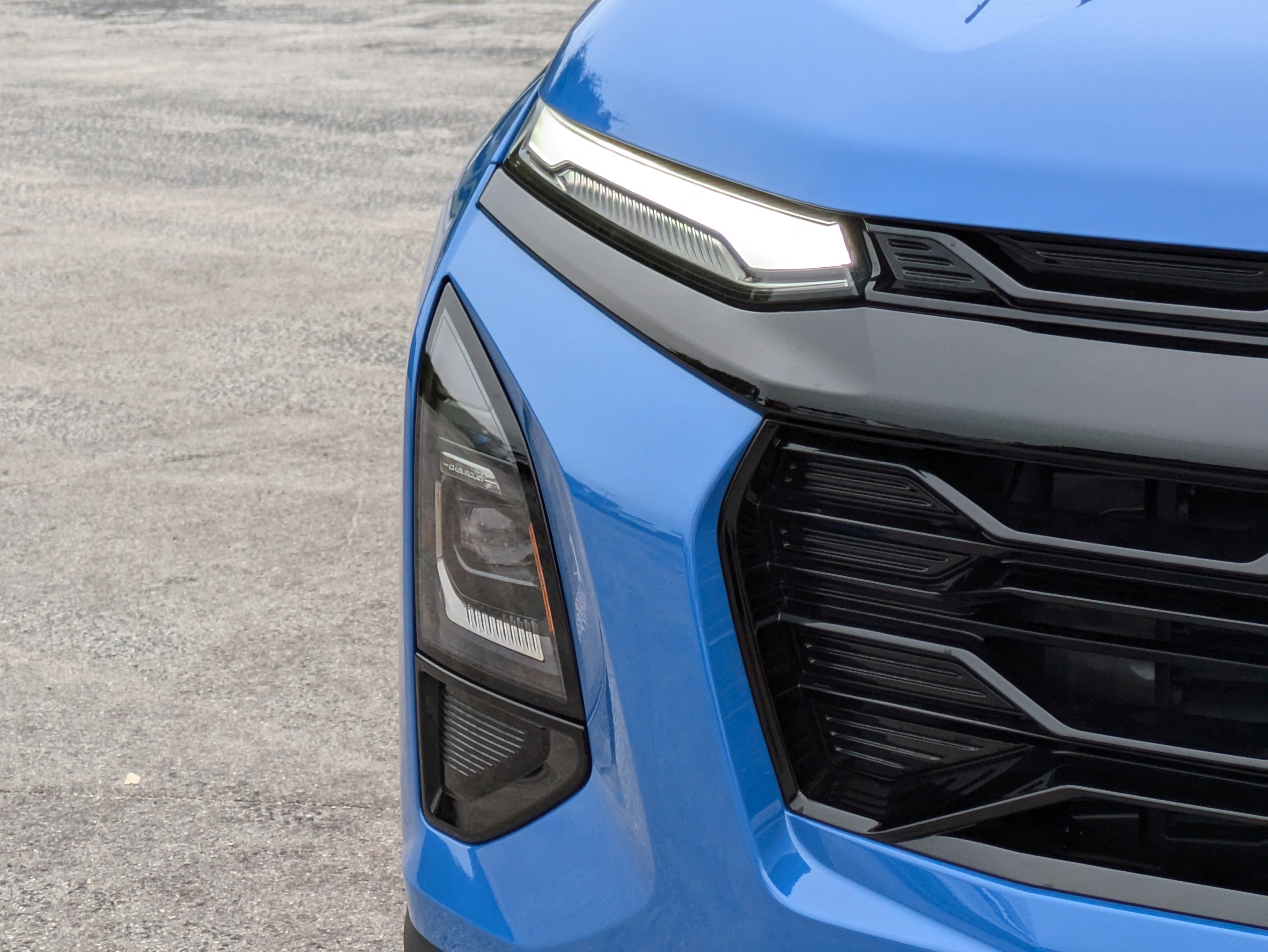 2026 Chevrolet Equinox RS photo 2