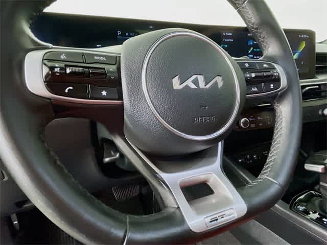 2025 Kia K5 GT-Line photo 13