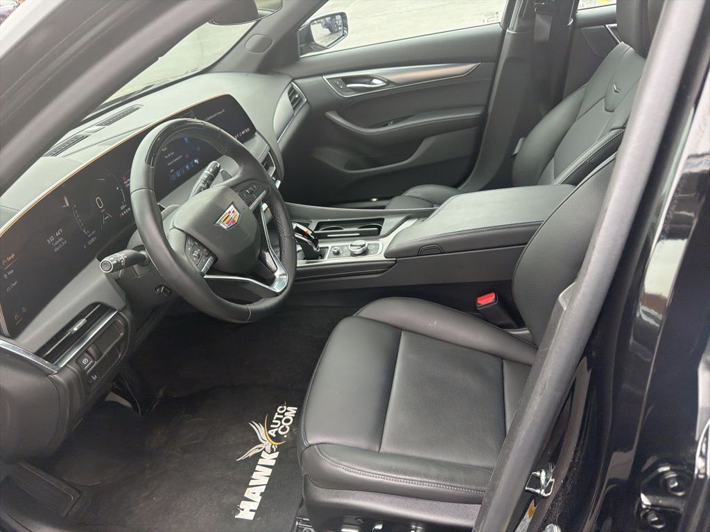 2025 CADILLAC CT5 - Image 8